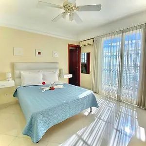 hotel-shakey.santodomingobesthotels.com/